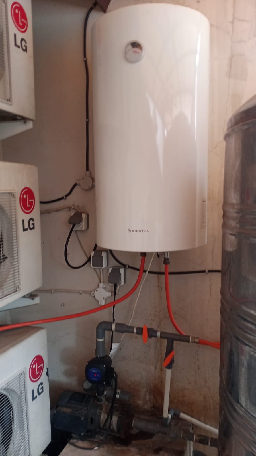 Pemeriksaan Unit Water Heater Ariston